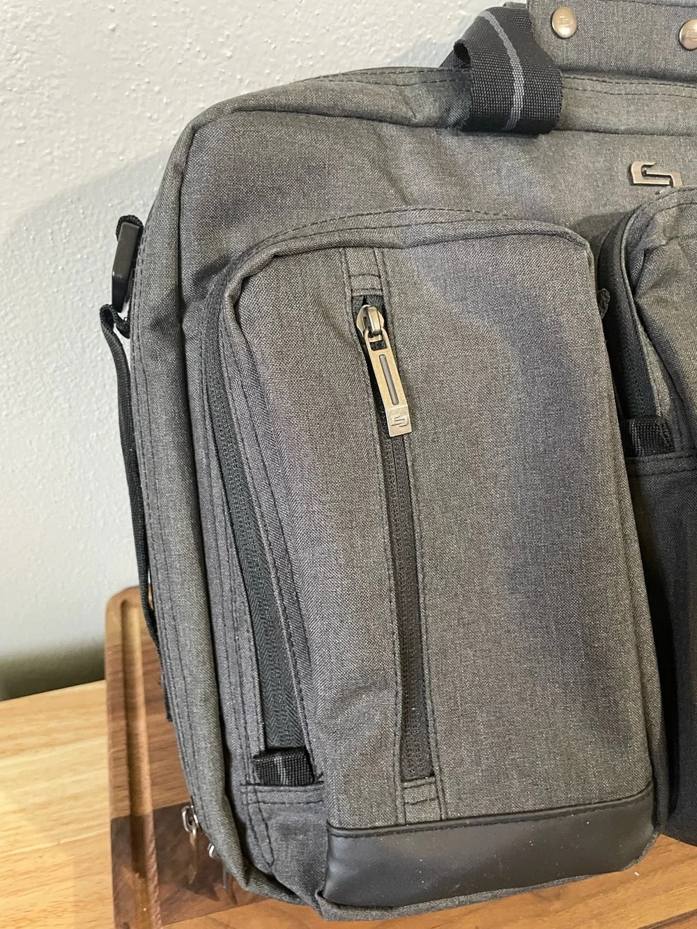 Solo New York Convertible Backpack Briefcase Laptop Bag Gray Multi Pocket Travel